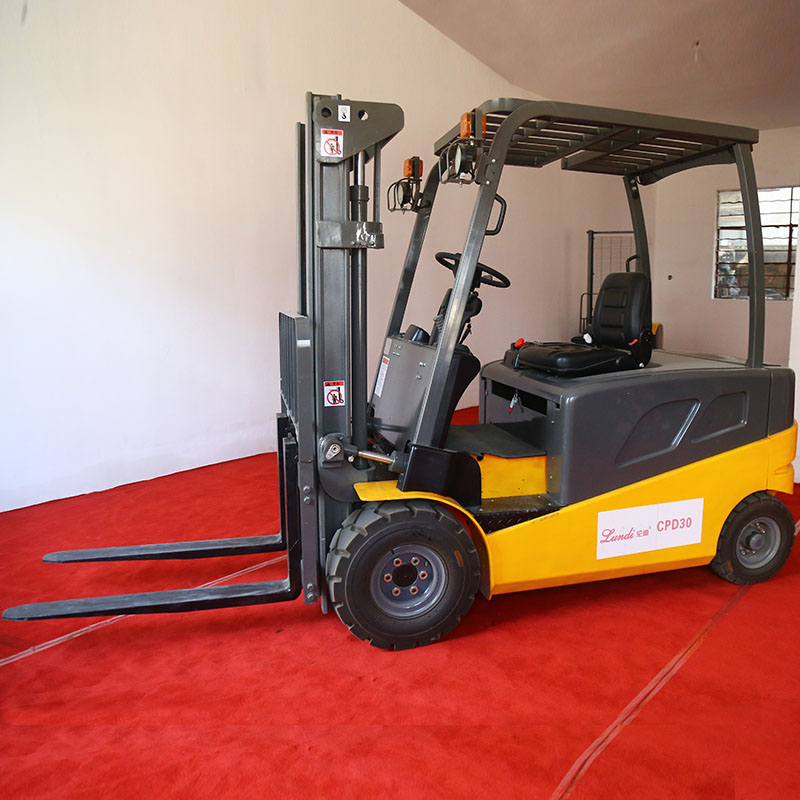 1.5噸電動(dòng)叉車多少錢_安徽2噸電動(dòng)叉車_新牛盾工廠電動(dòng)叉車