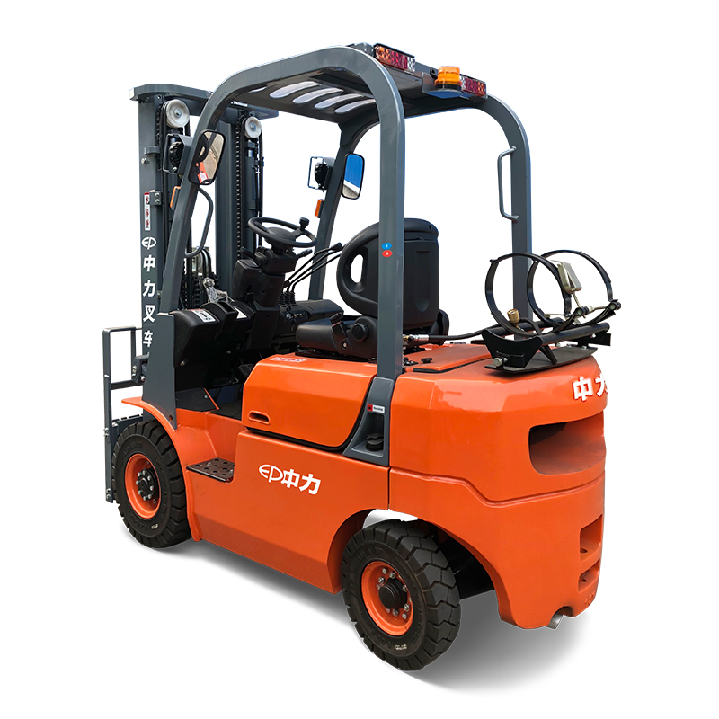中力：CPC(Q)D15/18T8 1.5/1.8噸內(nèi)燃叉車(chē)