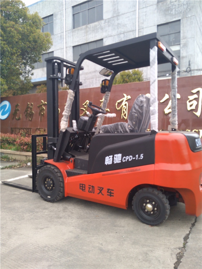 暢馳：電動叉車CPD-1.5