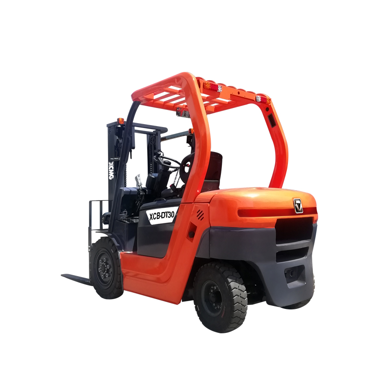 徐工：XCB-DT30/35（手動(dòng)液力自動(dòng)擋）3.0-3.5噸內(nèi)燃平衡重叉車