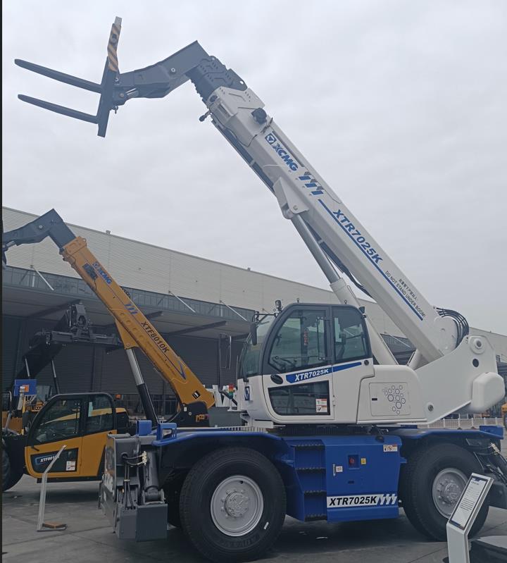 XTR7025K徐工旋轉(zhuǎn)型伸縮臂叉車伸縮臂叉裝機(jī)