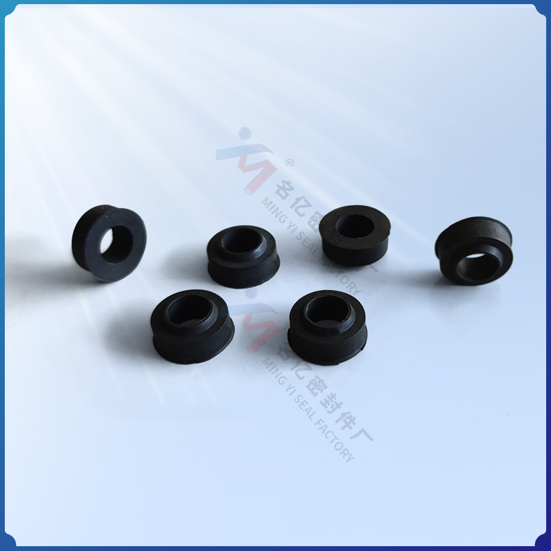 適用Komatsu發(fā)動(dòng)機(jī)氣門室螺絲膠粒6732-11-8210凸膠粒6732118210