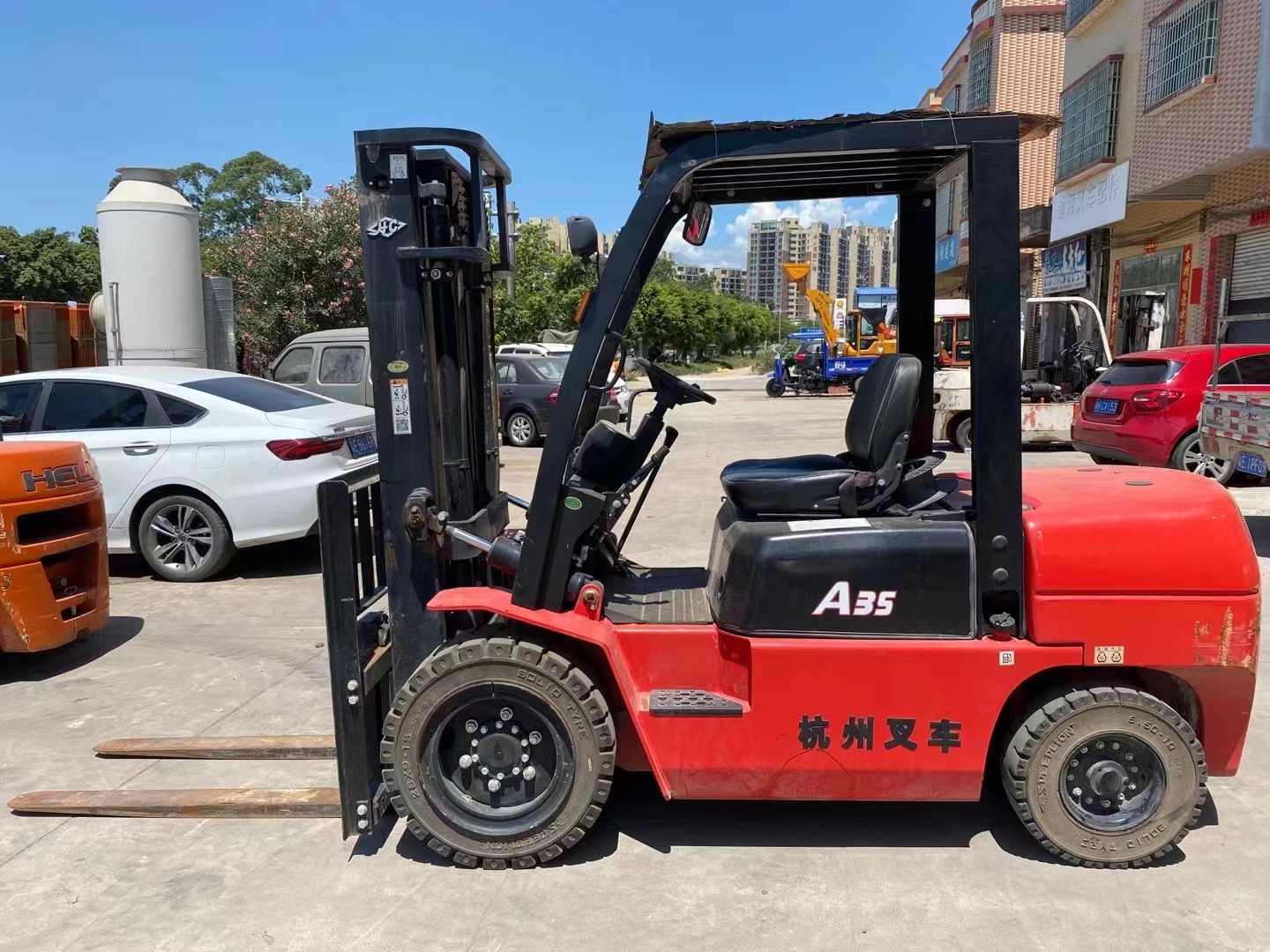 供應(yīng)杭州叉車，內(nèi)燃叉車，A系列3-3.5噸高通過性內(nèi)燃叉車