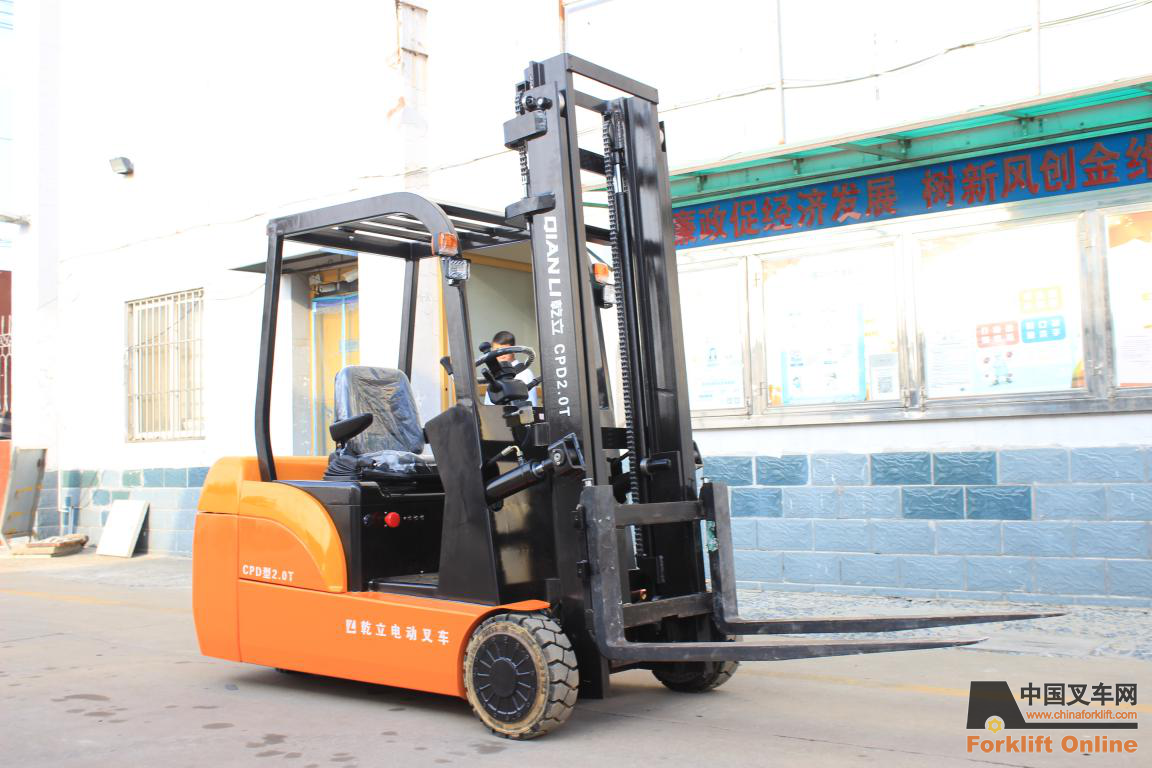 鋰電平衡重叉車(chē)