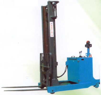 東莞順昌1噸前移式電動(dòng)堆高機(jī) SCE-1025