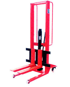 寧波耐安2噸手動(dòng)推高機(jī) SYC2000