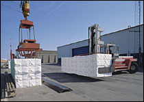 瑞典斯維叉車(chē)(SVETRUCK)25噸紙類(lèi)專(zhuān)用搬運(yùn)叉車(chē) 25120-42