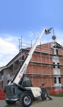 美國(guó)德雷克斯叉車(chē)（Terex）3.7噸伸縮臂叉車(chē) TEREX Telelift 3713 ELITE Telehandler