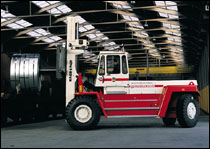 瑞典斯維叉車(chē)(SVETRUCK)28噸用于叉鋁材的叉車(chē) 28120-46