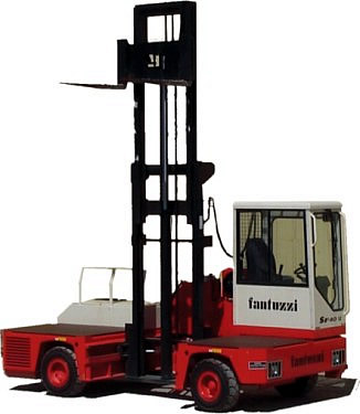 美國(guó)米杰克叉車(Mi-Jack)側(cè)面叉車系列 側(cè)面叉車