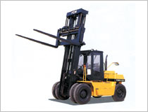 日本TCM叉車(chē)FD100-150系列柴油平衡重叉車(chē) FD100-150