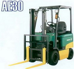 小松四支點(diǎn)電動平衡重叉車 AE30