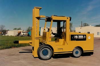 美國Apacheforlift& Equipment重型內(nèi)燃平衡重叉車