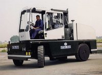 意大利BP8噸內(nèi)燃側(cè)面叉車 HT8
