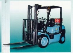 印尼Patria PFG20T-2內(nèi)燃平衡重叉車 PFG20T-2