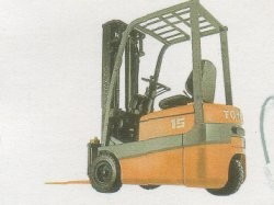 美國(guó)豐田叉車(TOYOTA)FBESF15平衡重三掄電動(dòng)叉車 FBESF15