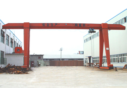 山東青云電動(dòng)葫蘆單梁門(mén)式起重機(jī) MH型3－16砘