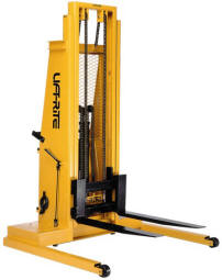 加拿大Lift-Rite T Telescopic Stage Stackers手動(dòng)堆高機(jī) T Telescopic Stage Stackers