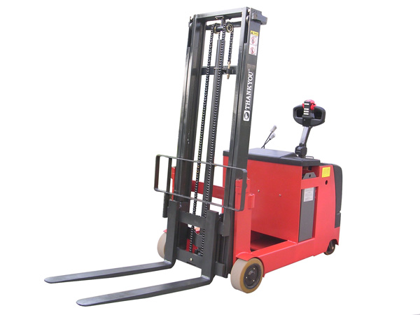 電動(dòng)叉車(無(wú)叉腿配重型堆高叉車) TB-BS型