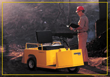 美國(guó)卡西曼(Cushman)Minute Miser 320多功能運(yùn)載牽引車 Minute Miser 320