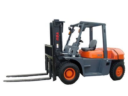 TU叉車 FD70T