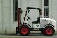 西班牙Talleres TORMAQ 2042越野叉車(chē)