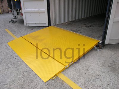 福建龍基：坡道平臺(tái) CRN65