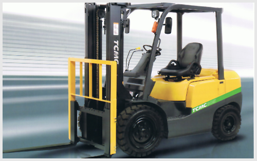 TCMC綠色環(huán)保叉車（2.0——3.0噸）平衡重式內燃叉車更強勁/更安全/更舒適