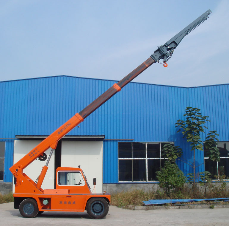 衡陽市鼎威SCZ80伸縮臂叉（吊）裝機(jī) SCZ80