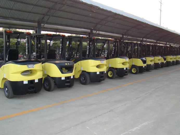 山東乘風(fēng)叉車(chē)、叉車(chē)CPC30 叉車(chē)CPC30