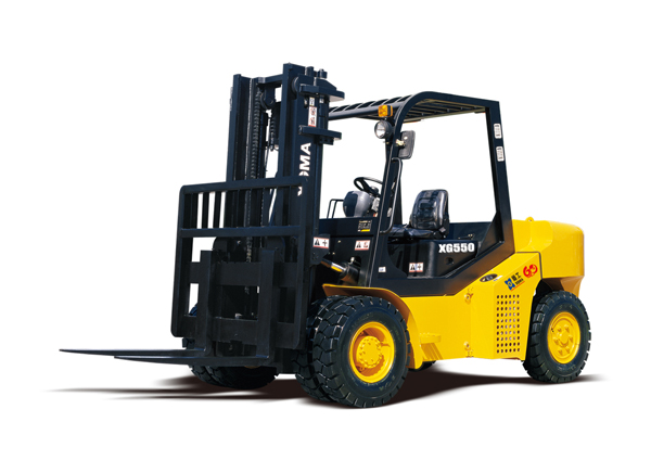 廈門(mén)廈工新款5噸內(nèi)燃叉車(chē)