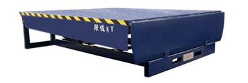 佛山三良變幅式登車橋 移動(dòng)式登車臺(tái) 固定式登車月臺(tái)