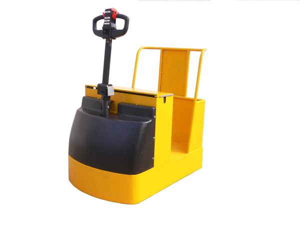 QD2噸電動(dòng)牽引車(chē)西林叉車(chē)站駕式電動(dòng)牽引車(chē) QD2噸電動(dòng)牽引車(chē)