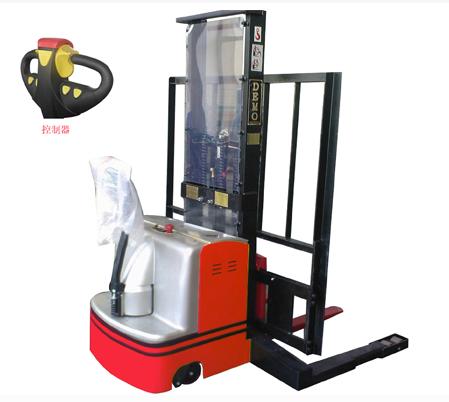 全交流跨腿式電動堆高車 DM-S20A