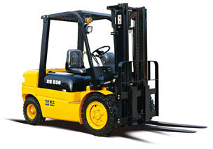 廈工3噸內(nèi)燃平衡重式叉車 CPC30H(XG530-D2)