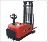 1.5噸電子轉(zhuǎn)向平衡重堆高機