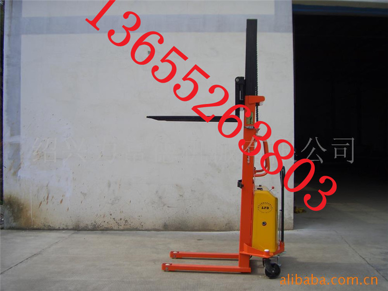 供應(yīng)半電動(dòng)堆高車 廠家直銷 外形美觀 操作簡便 全國配送 CDS
