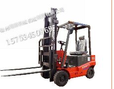 電動叉車最新批發(fā)價格，座駕式四輪叉車 LLD-15