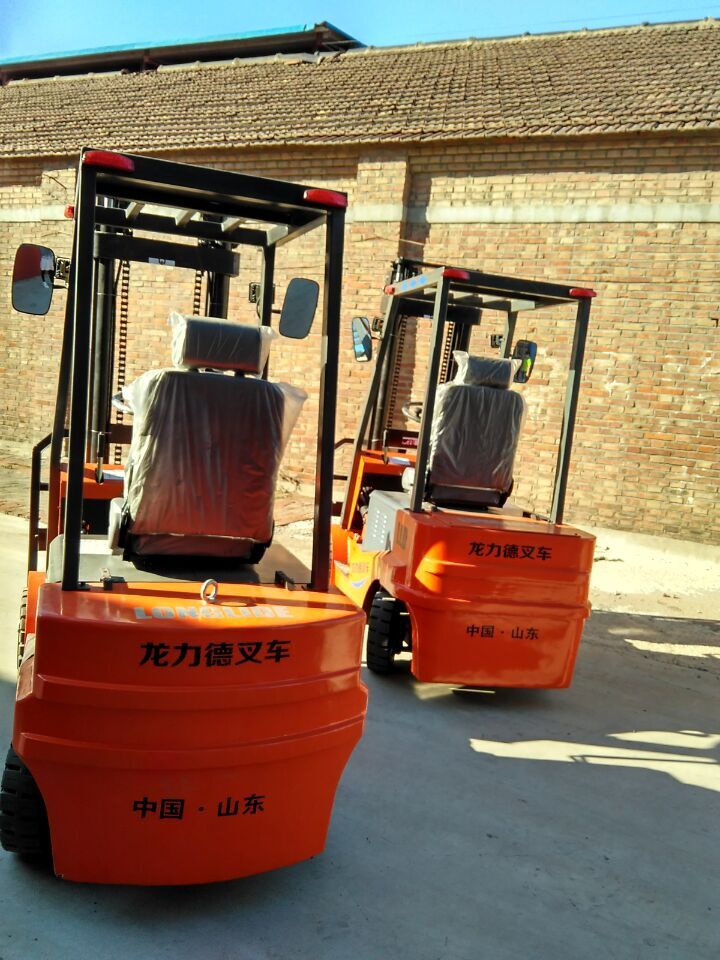 熱銷(xiāo)防爆電動(dòng)叉車(chē) 新款電動(dòng)叉車(chē) 安全電動(dòng)叉車(chē) LLD-15