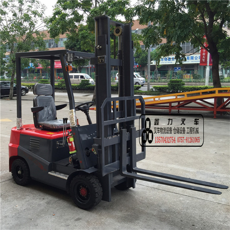 順德2噸電動(dòng)叉車現(xiàn)貨包郵送貨上門