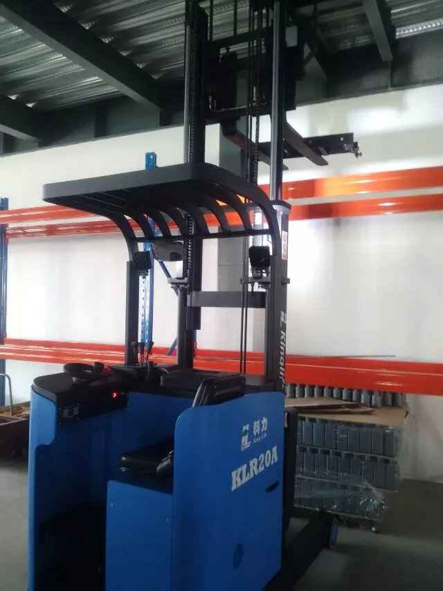 南通萬(wàn)寧機(jī)泵設(shè)備提供電動(dòng)前移式叉車的多個(gè)種類13646241598