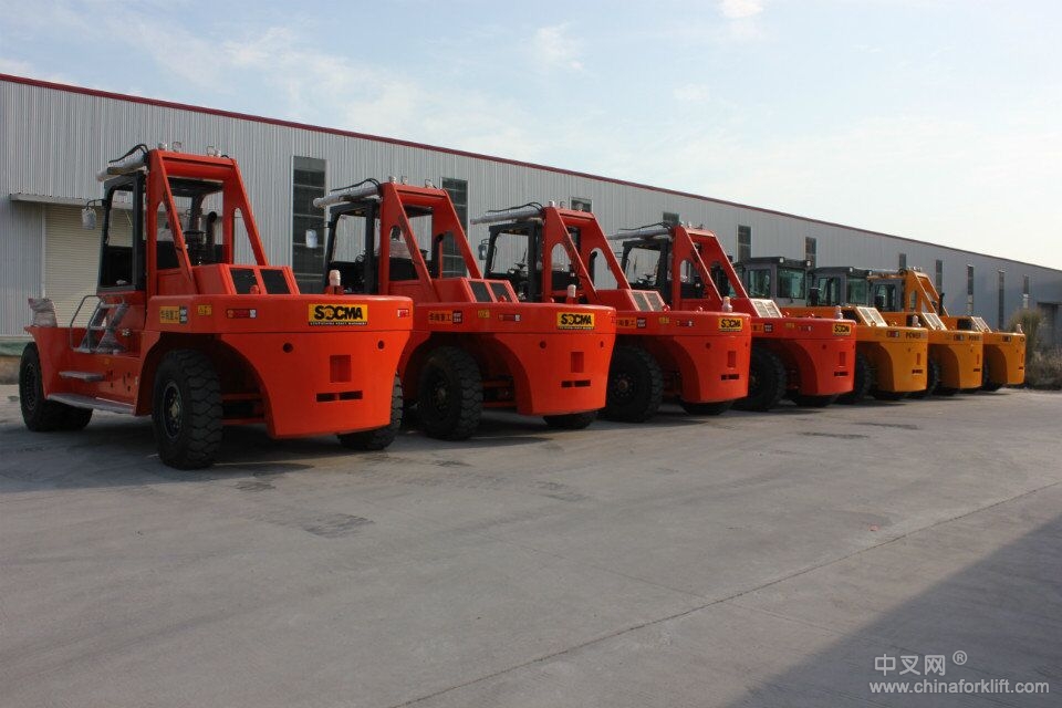 供應(yīng)鋼鐵20噸叉車廠家石材25噸叉車報價集裝箱28噸叉車價格 HNF200-280