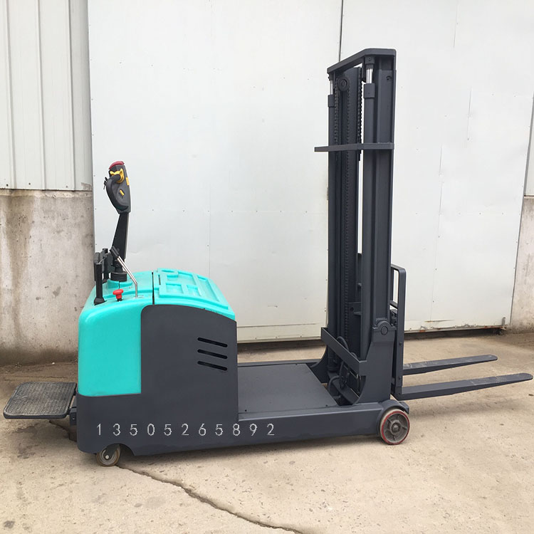 廣西全電動(dòng)平衡重式叉車多少錢一臺(tái) EQ